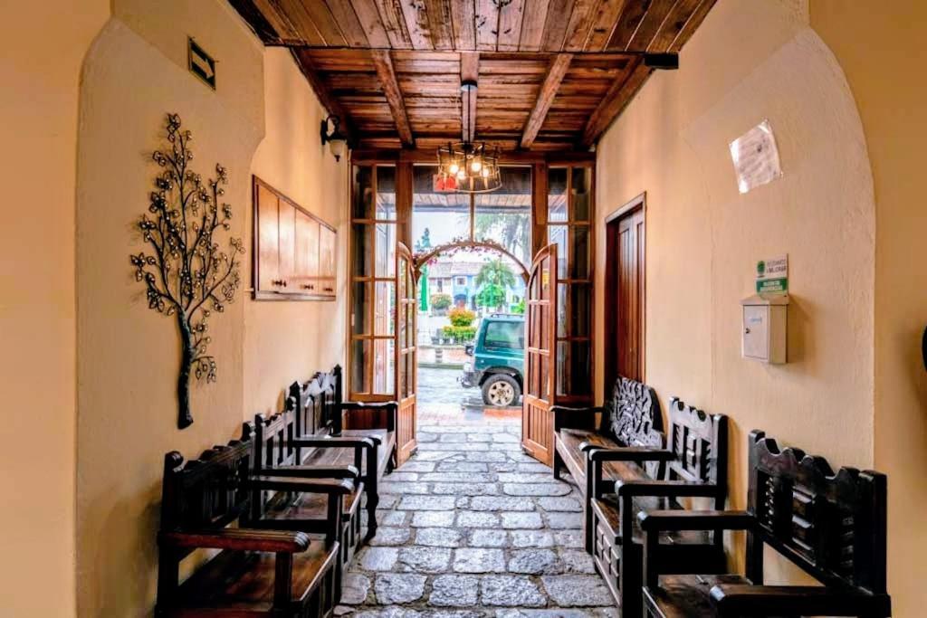 Hostal La Suite Sangolqui Ngoại thất bức ảnh